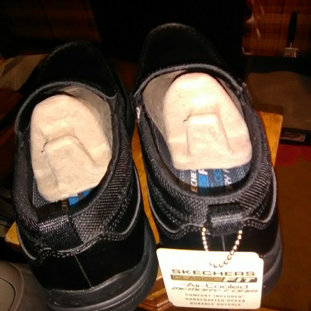 Shoes - Picture 3 of 4